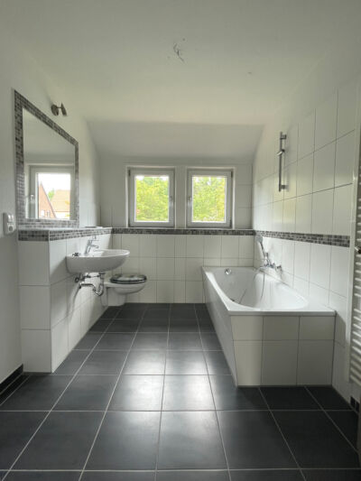 Großzügige Dachgeschosswohnung mit Abstellraum, 38170 Schöppenstedt, Dachgeschosswohnung