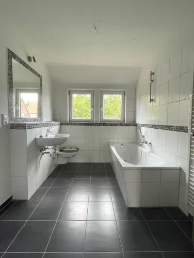Großzügige Dachgeschosswohnung mit Abstellraum, 38170 Schöppenstedt, Dachgeschosswohnung