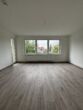 Wohnzimmer - Frisch sanierte 3-Zimmerwohnung mit Balkon