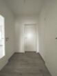 Flur (hinten) - Frisch sanierte 4-Zimmerwohnung mit Balkon